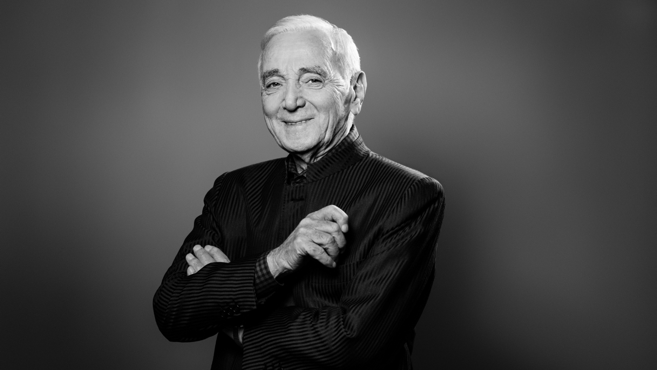 Charles Aznavour : on connaît la date de sortie son biopic !