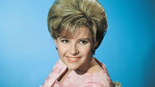 Brenda Lee : l’adolescente qui a dominé les années 50 Brenda Lee : l’adolescente qui a dominé les années 50